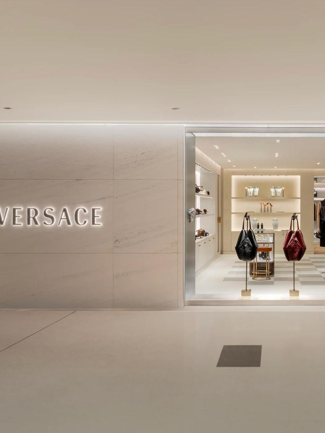 VERSACE
